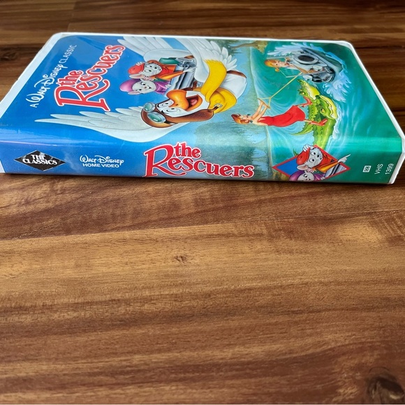 The Rescuers - Picture 2 of 3